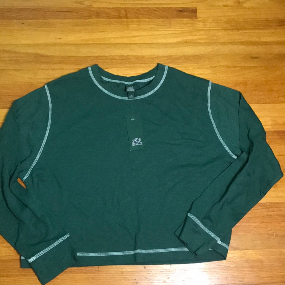 Juniors wild fable long sleeve crop top size Medium dark green